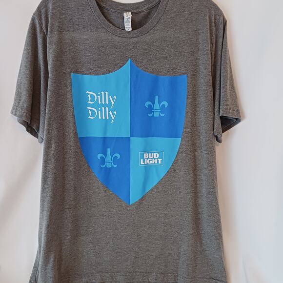 Dilly Dilly Shield Bud Light Men's XL T-Shirt - Picture 1 of 3